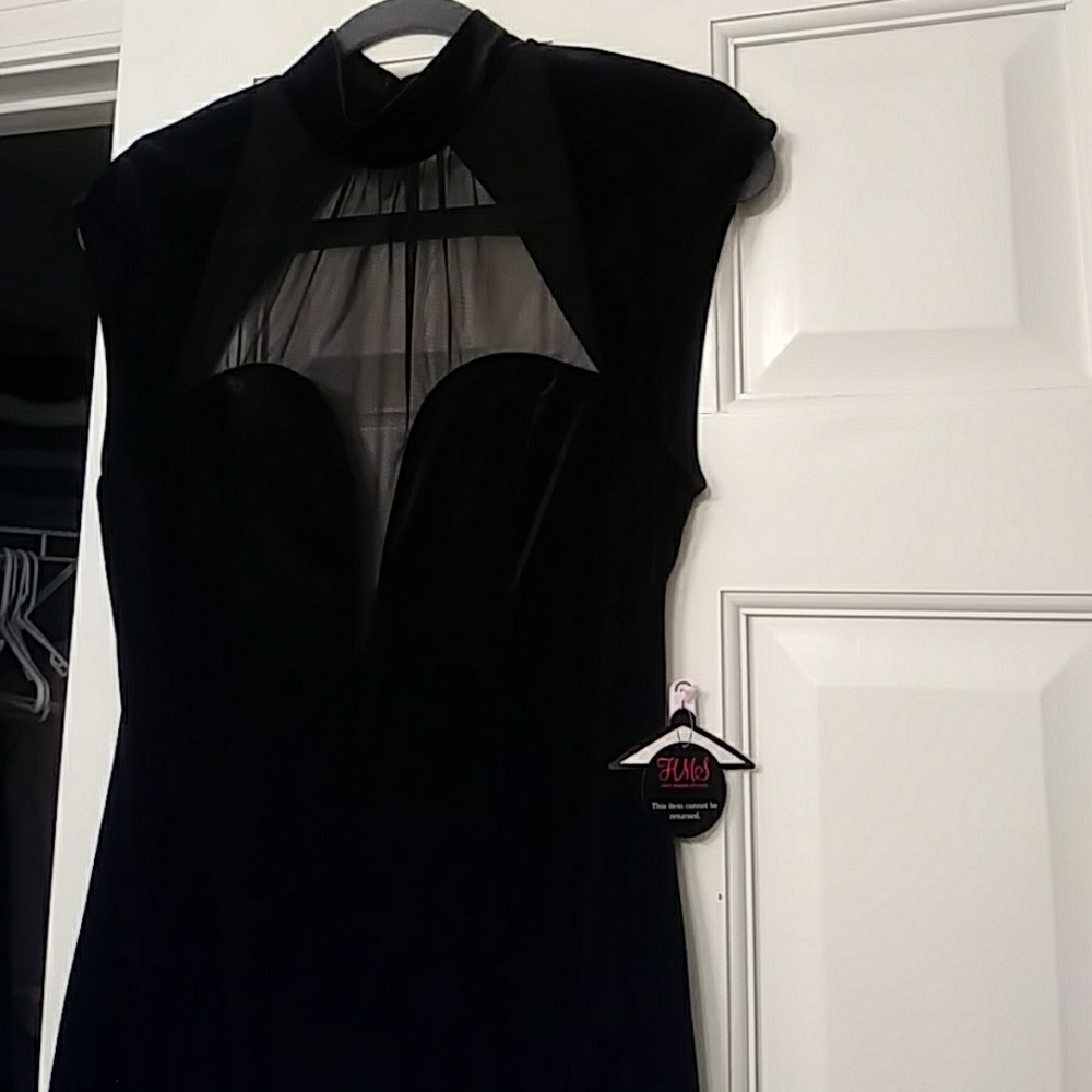 New - Picture 2 of 8